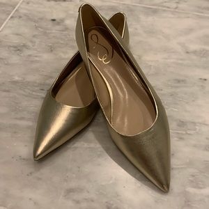 New Sam Edelman gold flats 7.5